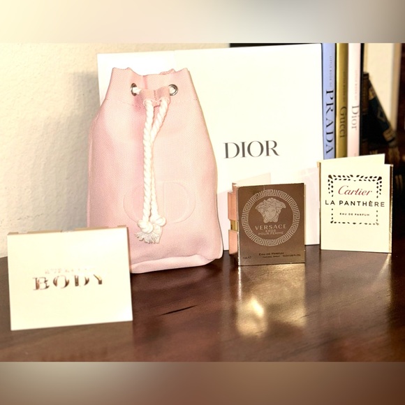 Christian Dior Pouch Drawstring Bag with freebies 🛍️🎁 - Picture 1 of 8